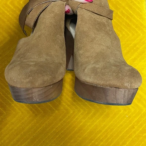 Free People Clogs - Picture 6 of 8